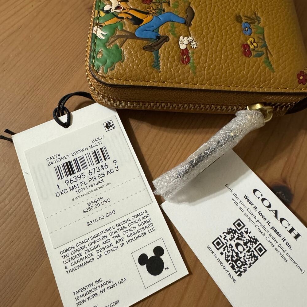 🐭Disney X Coach Essential Accordion Zip Wallet With Mickey Mouse Friends - Picture 11 of 12